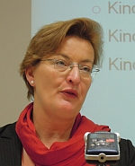 Dr. <b>Cornelia Wustmann</b> ist erste Professorin für Frühkindpädagogik an der ... - wustmann_150